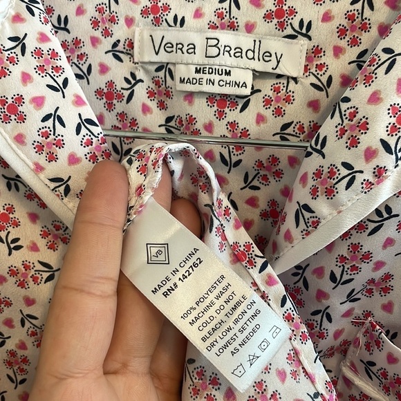 Vera Bradley
Floral Long Sleeve Button Front Pajama Set M - Picture 10 of 15